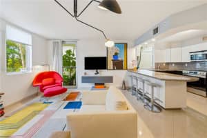 1532 Drexel Ave 203, Miami Beach