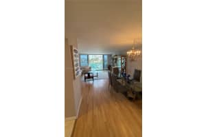 100 Bayview Dr 306, Sunny Isles Beach