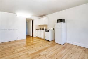 6484 Indian Creek Dr 114, Miami Beach