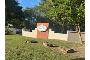 9215 Sw 141st Pl 9215, Miami 9215 Sw 141st Pl 9215, Miami