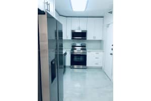 10185 Collins Ave 616, Bal Harbour