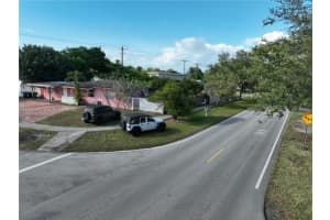 9201 Sw 43rd Ter, Miami