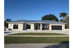 16733 Golfview Dr, Weston