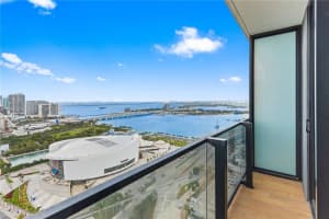 398 Ne 5th St 3102, Miami