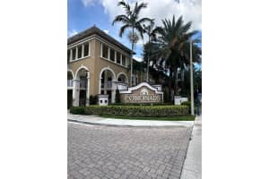 10800 Nw 88th Ter 213, Doral