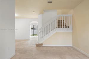3366 W 90th Ter, Hialeah