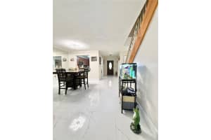 3536 Estepona Ave 21s2, Doral