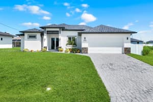 3923 Nw 38th St, Cape Coral