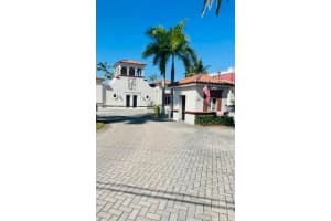 8650 Sw 67th Ave 1018, Pinecrest