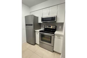 430 S Park Rd 3-305, Hollywood