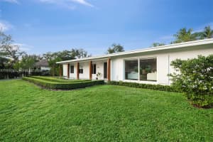 5835 Sw 100th Ter, Pinecrest