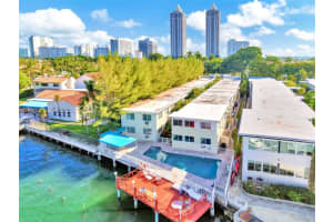 4730 Pine Tree Dr 14, Miami Beach