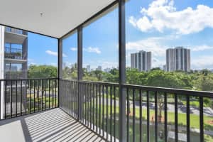 3101 N Country Club Dr 504, Aventura
