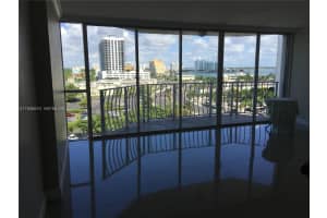 7601 E Treasure Dr 911, North Bay Village