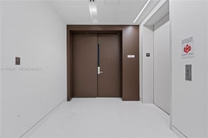 300 Biscayne Blvd Way 3201, Miami