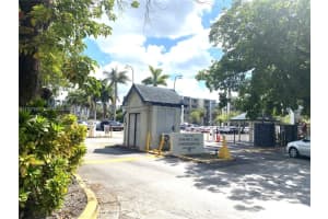 10000 Nw 80 Ct 1226, Hialeah Gardens