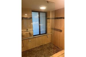 202 Sanctuary Dr, Key Largo