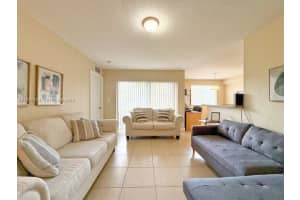 21150 Sw 87th Ave 105, Cutler Bay