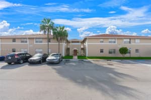10032 Twin Lakes Dr 37-b, Coral Springs
