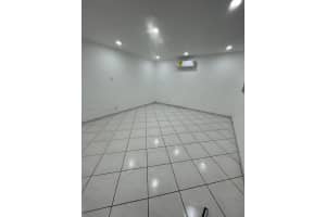 5401 Hollywood Blvd 6, Hollywood