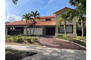 16820 Nw 79th Pl, Miami Lakes