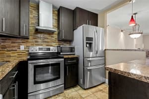 6650 Royal Palm Blvd 204c, Margate