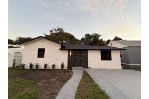 854 Nw 76th St, Miami