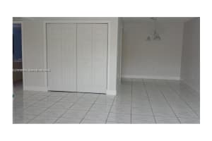 7160 Fairway Dr J6, Miami Lakes