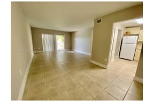 10431 N Kendall Dr D306, Miami