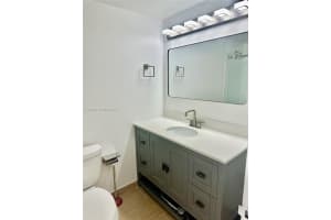 1865 79th St Cswy 9l, North Bay Village