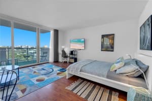 1200 West Ave 811, Miami Beach