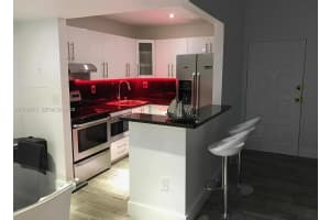 7220 Nw 179th St 309, Hialeah