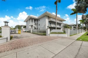 7403 Sw 82nd St 210n, Miami