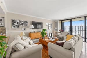 11113 Biscayne Blvd 1554, Miami