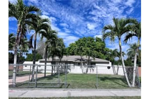 614 6th Avenue Cir, Ave Maria
