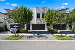 8106 Nw 105th Ct, Doral