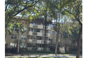 1800 Sans Souci Blvd 115, North Miami