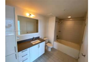 999 Sw 1st Ave 2703, Miami