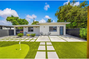 111 Nw 53rd St, Miami