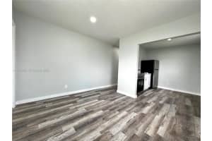 725 Nw 7th Ave 2, Hallandale Beach