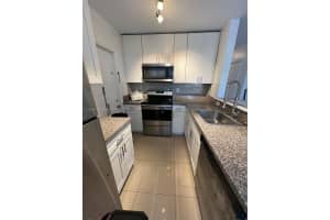 2920 Nw 11th Pl, Fort Lauderdale