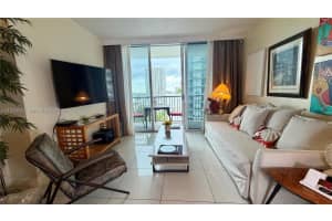 1750 N Bayshore Dr 1711, Miami