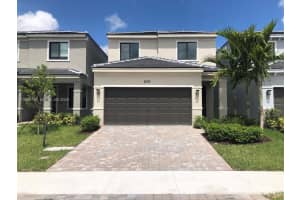 250 Nw 33rd Ln, Pompano Beach