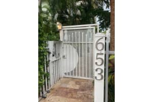 653 Michigan Ave 10, Miami Beach