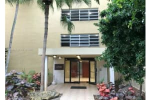 6960 Miami Gardens Dr 2-531, Hialeah