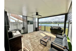 10066 Sw 228th Ter, Miami