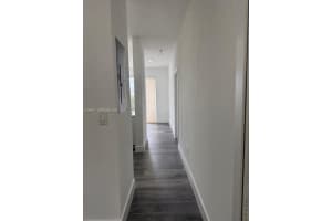 17820 Nw 73rd Ave 101-1, Hialeah