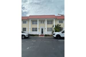 1060 92nd Apt 7, Bay Harbor Islands