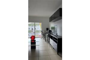 8800 Nw 97th Ave 211, Doral