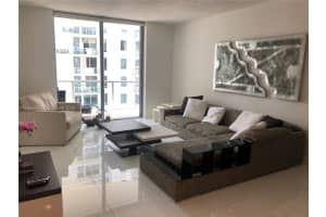 1060 Brickell Ave 1915, Miami